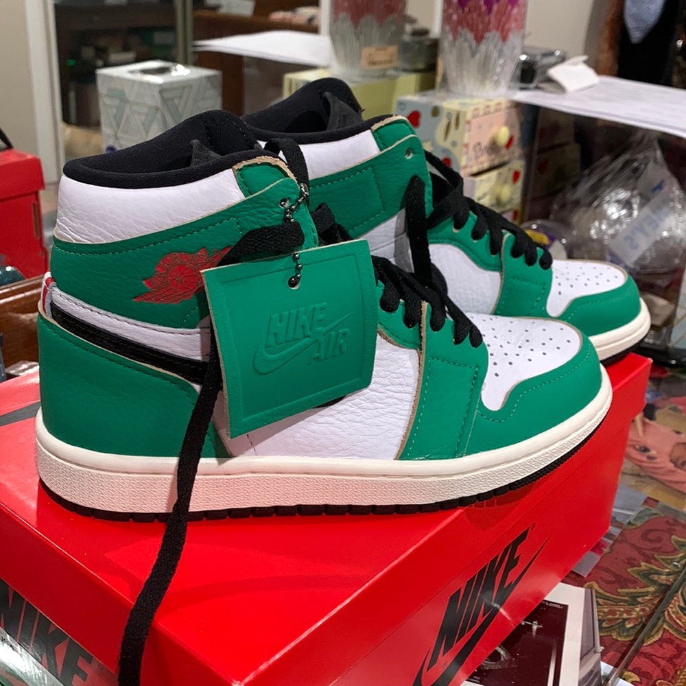 Jordan 1 Retro High Lucky Green size 5.5 New